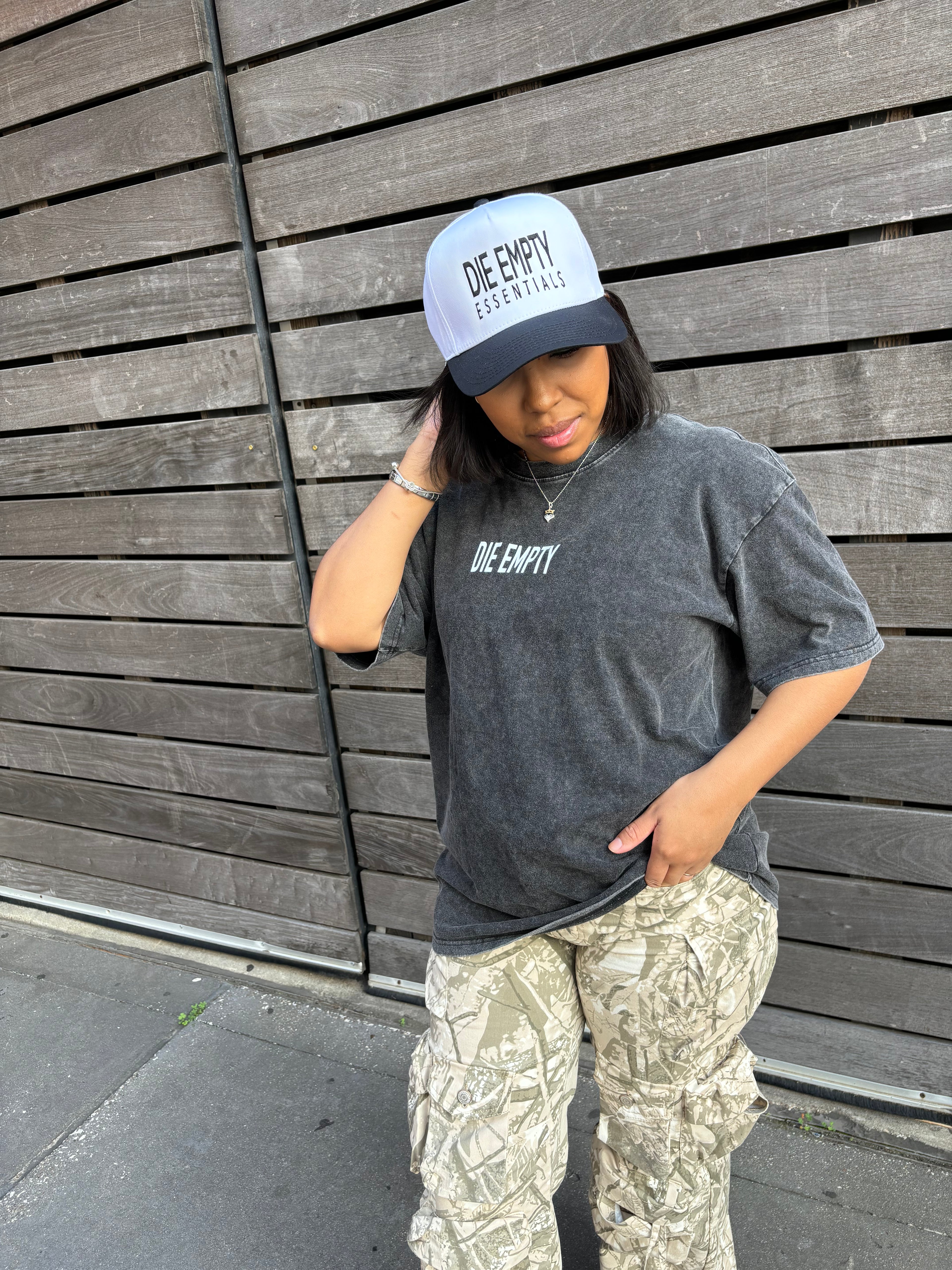 Die Empty Essentials Hats Sz 2